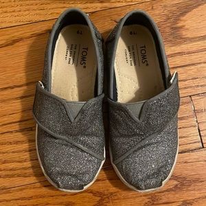 Tiny Tom’s Alpargatas Size 9 Shiny Sparkle Pewter